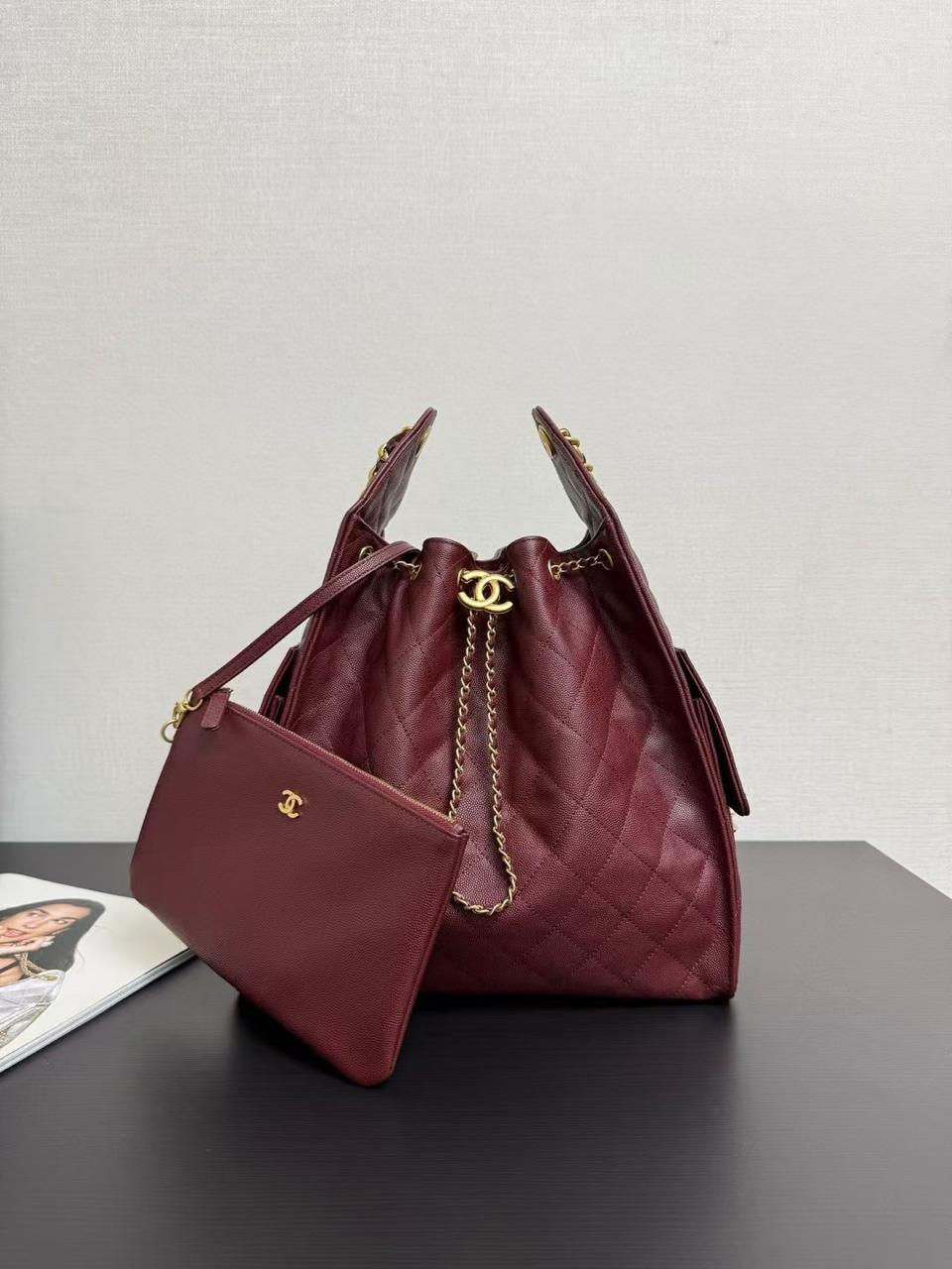 Quilted Bucket Bag – Burgundy Edition